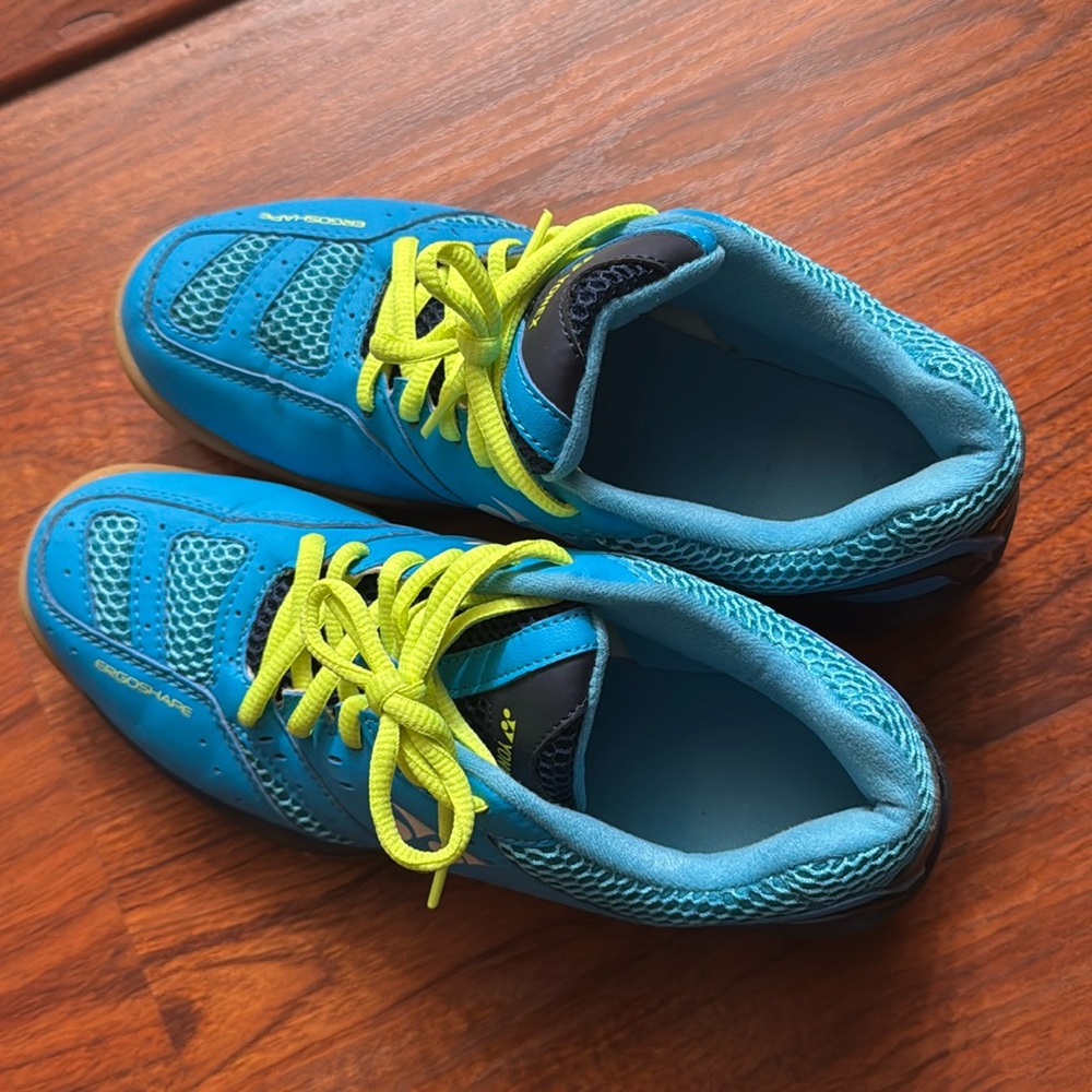 Yonex Badminton shoes